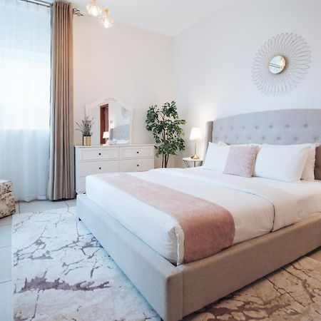 Charming Warm Suite With Amazing Views Of The City Dubaj Zewnętrze zdjęcie